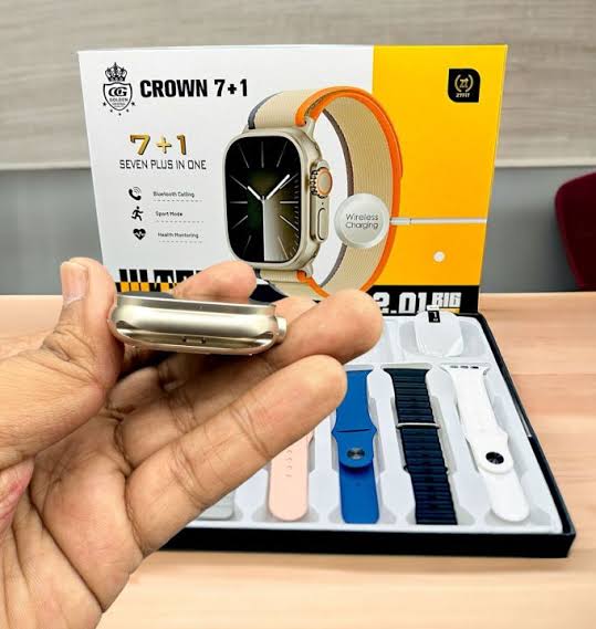 Crown H30 Ultra 2 Smartwatch – 2.01" Big Display, Bluetooth Calling & 7+1 Straps.